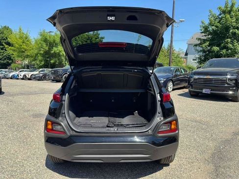 Certified 2021 Hyundai Kona SEL AWD/4WD image 6