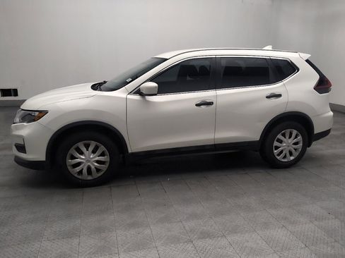 Used 2018 Nissan Rogue S FWD image 2