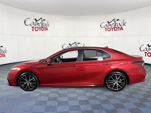 Used 2023 Toyota Camry SE w/ Convenience Package FWD image 4