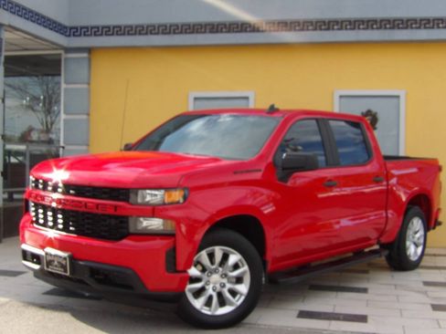 Used 2021 Chevrolet Silverado 1500 Custom w/ LPO, Dark Essentials Package RWD image 3