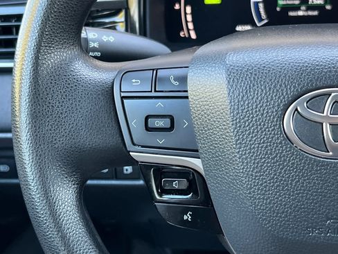 Used 2025 Toyota Camry LE FWD image 25