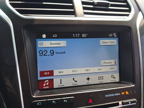 Used 2017 Ford Explorer Platinum AWD/4WD image 26