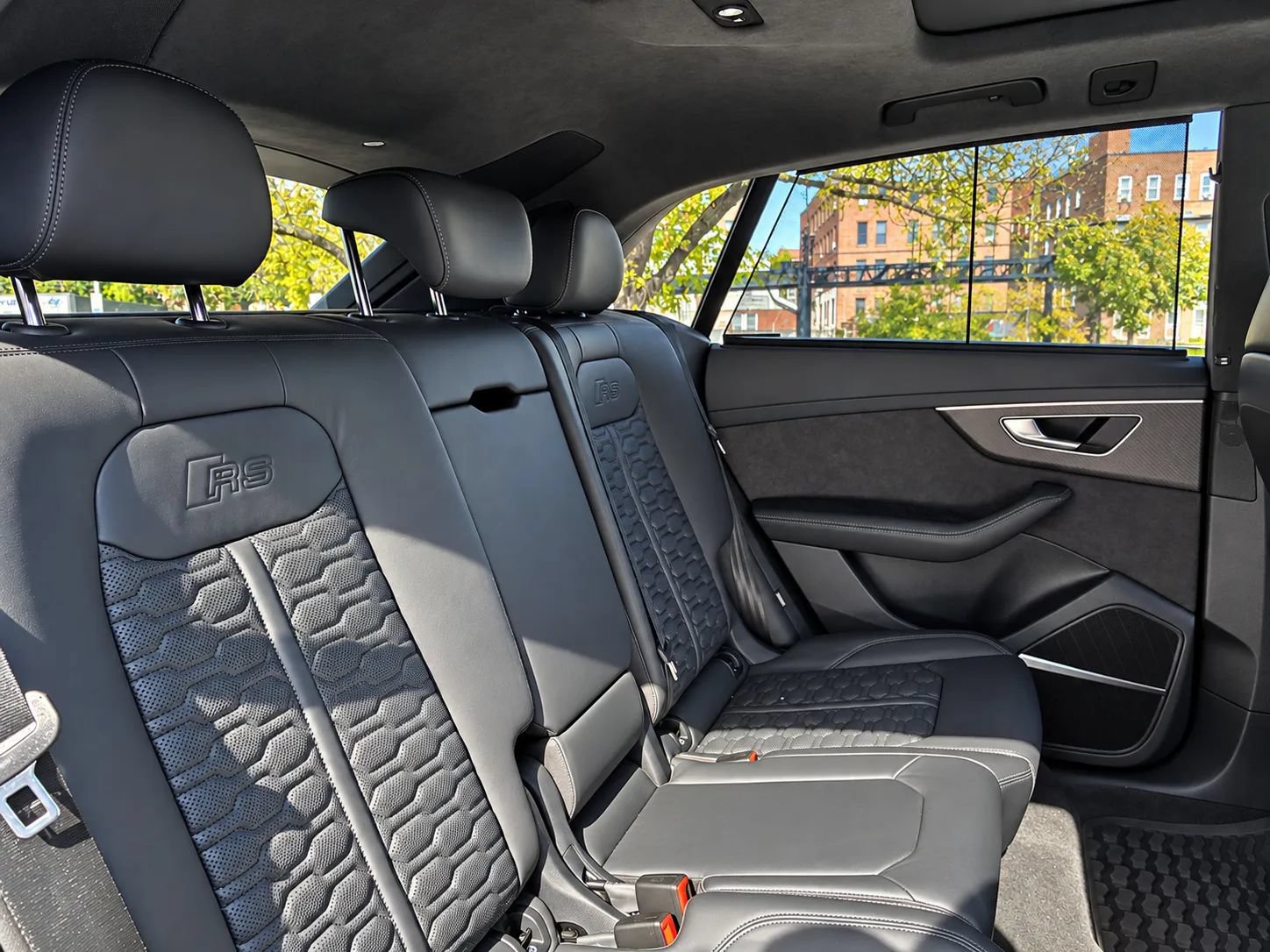 Used 2021 Audi RS Q8 w/ Black Optic Package AWD/4WD image 43