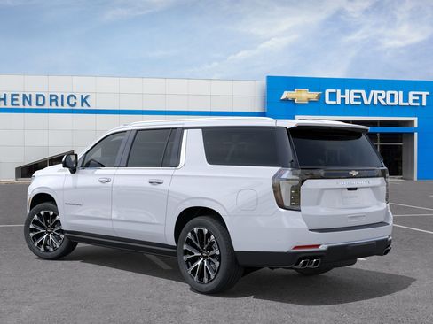New 2026 Chevrolet Suburban High Country RWD image 5