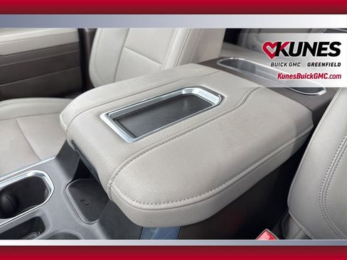 Used 2022 Chevrolet Silverado 1500 LTZ image 27