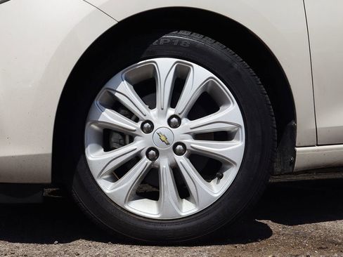 Used 2016 Chevrolet Spark LT w/ Driver Confidence Package image 5