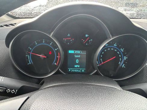 Used 2013 Chevrolet Cruze LT FWD image 16