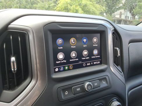 Certified 2021 Chevrolet Silverado 1500 Custom Trail Boss AWD/4WD image 29