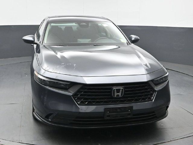 Used 2023 Honda Accord EX image 8