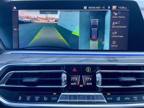 Used 2019 BMW X7 xDrive50i w/ Dynamic Handling Package image 28