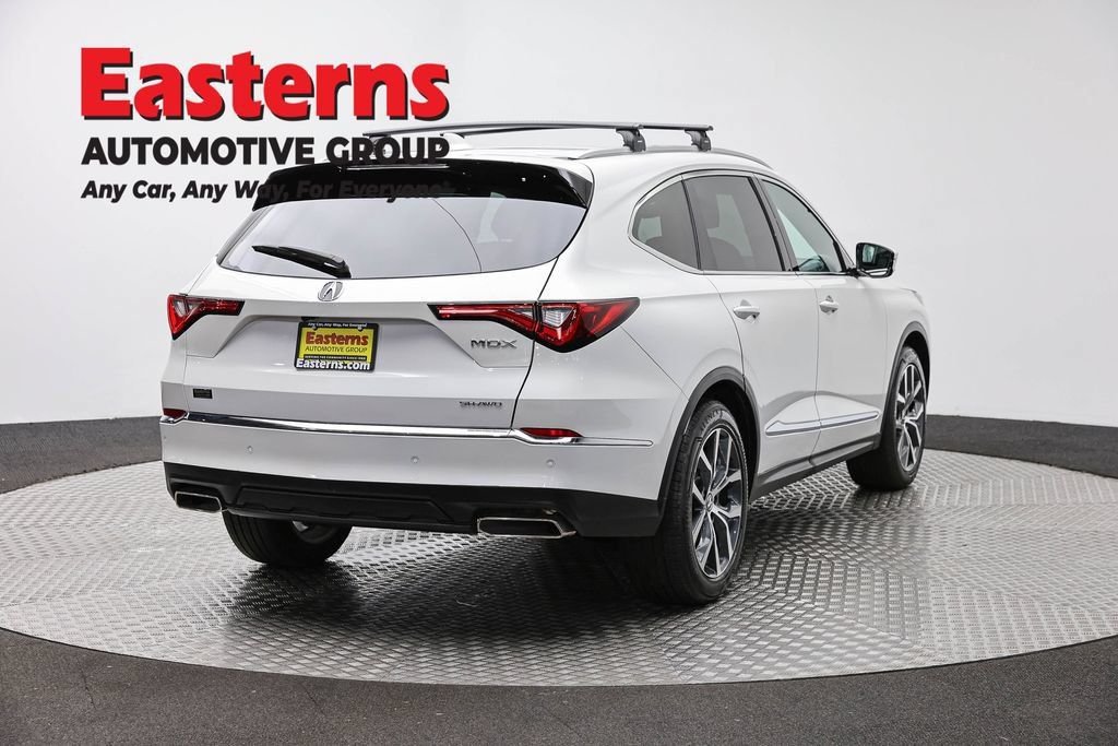 Used 2023 Acura MDX w/ Technology Package AWD/4WD image 5