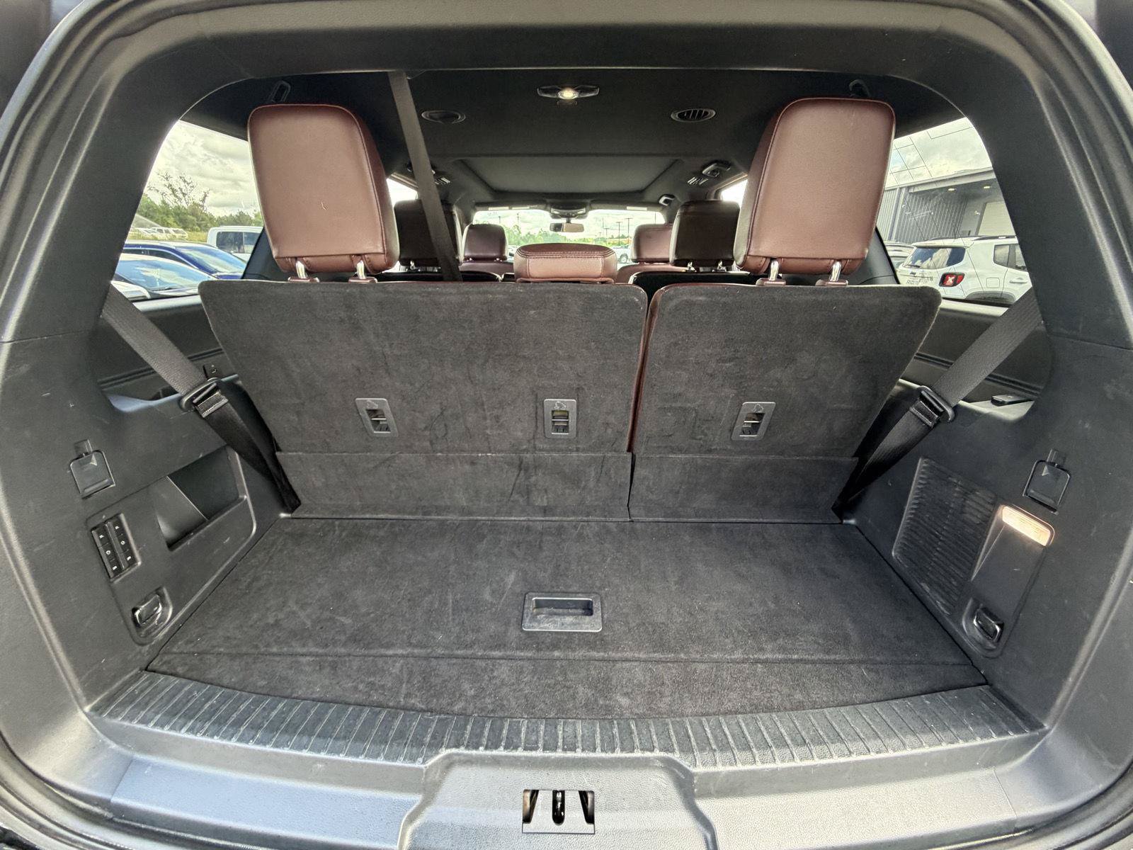 Used 2024 Ford Expedition Limited RWD image 18