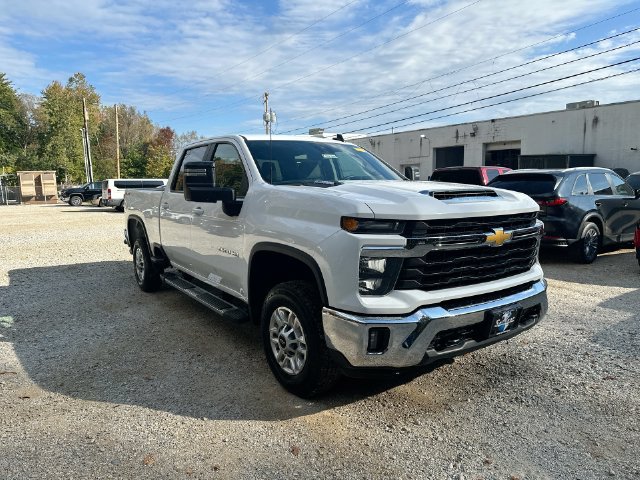 Used 2025 Chevrolet Silverado 2500 LT w/ Convenience Package AWD/4WD image 18