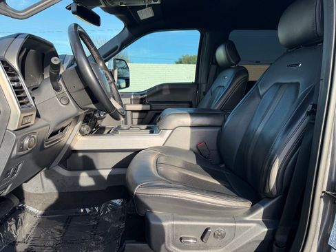 Used 2022 Ford F250 Platinum w/ FX4 Off-Road Package image 18