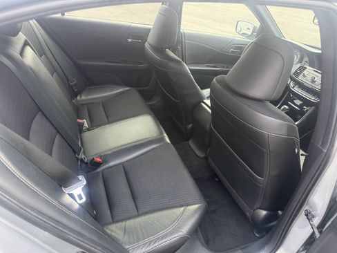Used 2016 Honda Accord Sport image 16