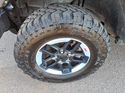 Used 2021 Jeep Wrangler Unlimited Rubicon w/ LED Lighting Group AWD/4WD image 10