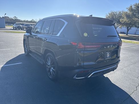 Used 2024 Lexus LX 600 F Sport AWD/4WD image 7