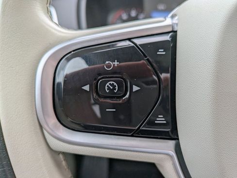 Used 2022 Volvo XC90 T8 Inscription AWD/4WD image 26
