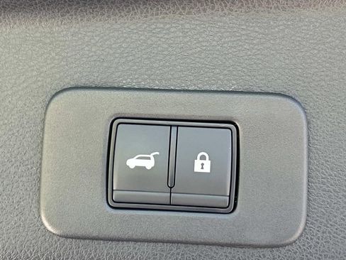 Certified 2025 Nissan Murano SV AWD/4WD image 14