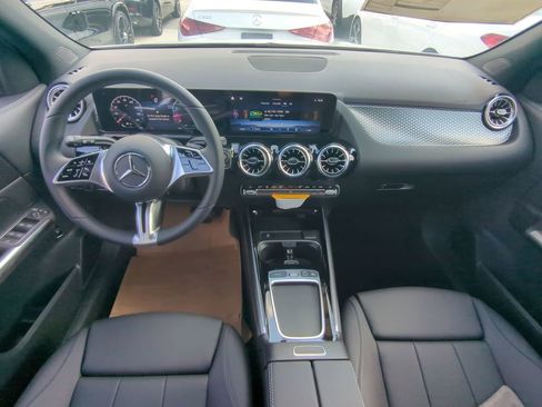 Used 2026 Mercedes-Benz GLA 250 image 2