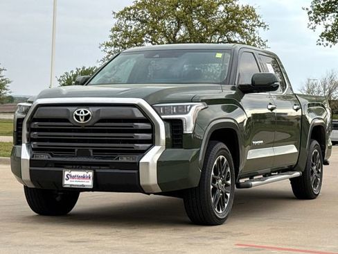 Used 2023 Toyota Tundra Limited AWD/4WD image 3