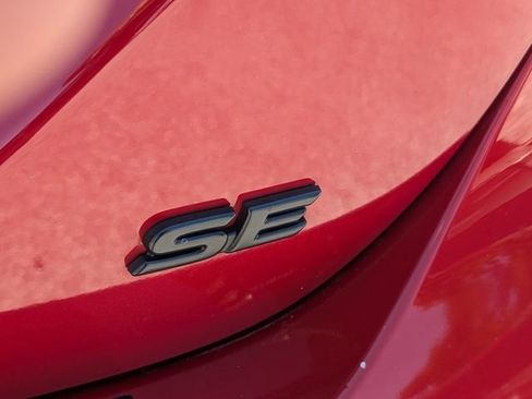 Used 2022 Toyota Camry SE w/ TRD Appearance Package (TMS) image 13