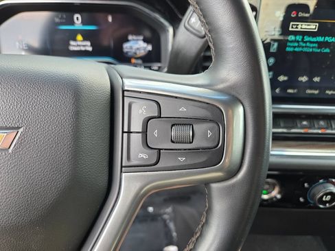 Used 2024 Chevrolet Silverado 1500 LT AWD/4WD image 32