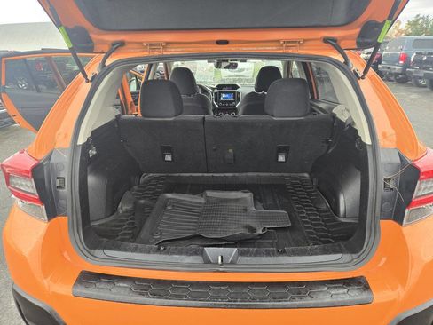 Used 2020 Subaru Crosstrek 2.0i Premium w/ Moonroof Package 2 image 31