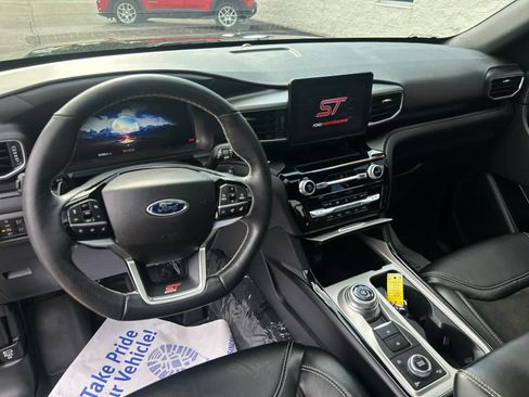 Used 2022 Ford Explorer ST w/ ST Street Pack AWD/4WD image 15