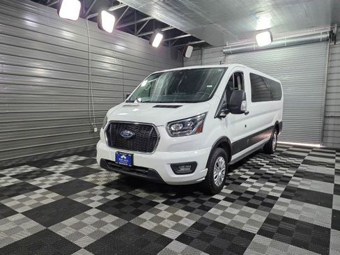 Used 2023 Ford Transit 350 XLT image 37
