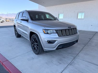 Used 2020 Jeep Grand Cherokee Altitude