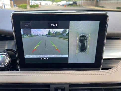 Used 2022 Lincoln Corsair AWD w/ Premium Package image 20