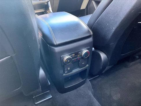 Used 2020 Ford Explorer XLT w/ Equipment Group 202A AWD/4WD image 13