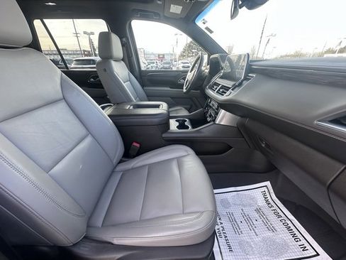 Used 2021 Chevrolet Tahoe LT w/ LT Signature Package image 14