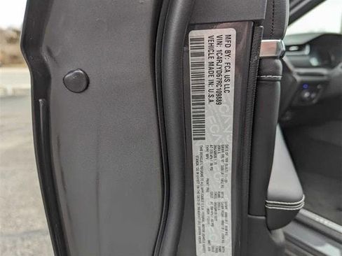 Used 2024 Jeep Grand Cherokee Overland image 27