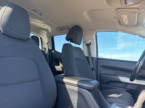 Used 2018 Chevrolet Colorado LT w/ LT Convenience Package image 24