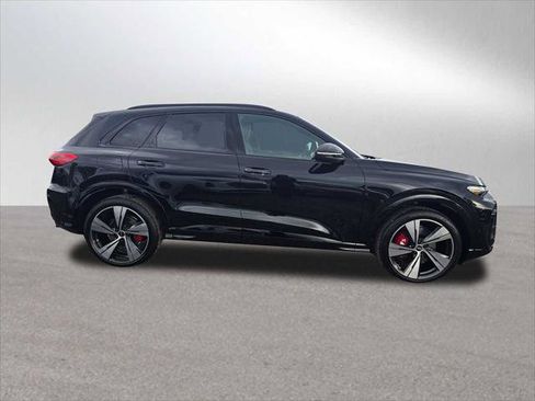 New 2025 Audi SQ5 Premium Plus image 2
