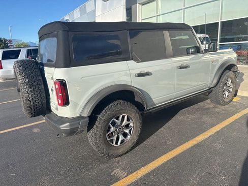 Used 2022 Ford Bronco Badlands AWD/4WD image 4