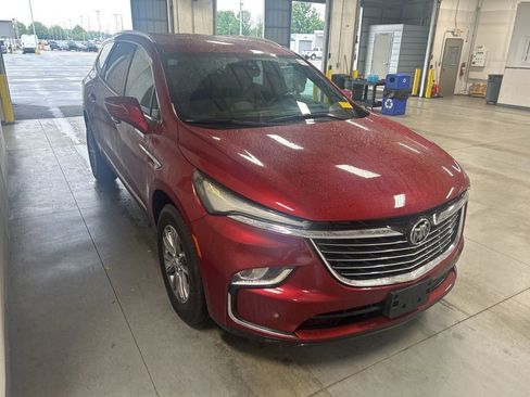 Used 2024 Buick Enclave Premium AWD/4WD image 1
