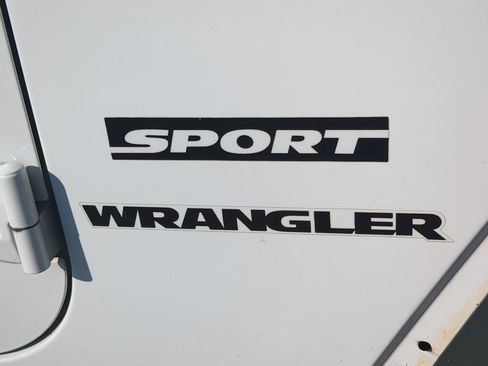 Used 2014 Jeep Wrangler Sport image 10