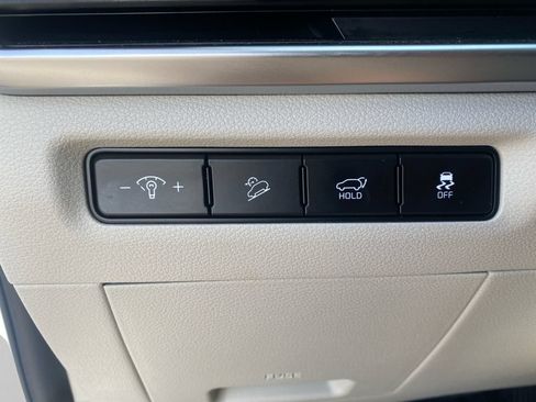 Used 2025 Kia Telluride S FWD image 23