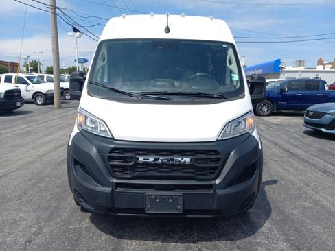 Used 2024 RAM ProMaster 2500 FWD image 4