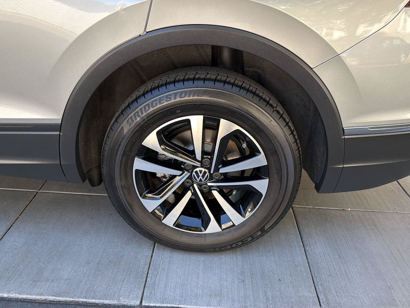 Certified 2022 Volkswagen Tiguan S FWD image 17