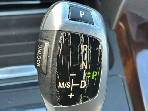 Used 2014 BMW 320i xDrive Sedan image 30