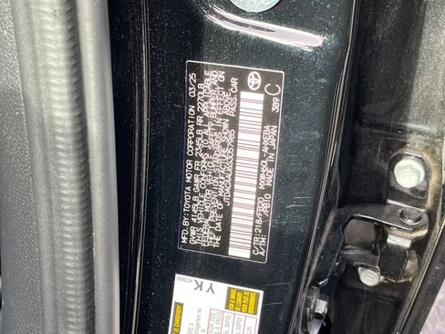 Used 2025 Toyota Prius LE image 25