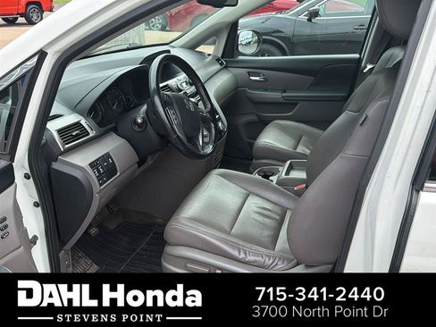 Used 2015 Honda Odyssey Touring image 1