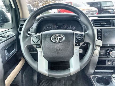 Used 2022 Toyota 4Runner SR5 Premium w/ Moonroof Package image 17