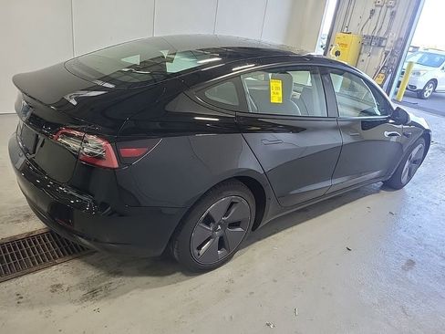 Used 2023 Tesla Model 3 Standard Range image 7