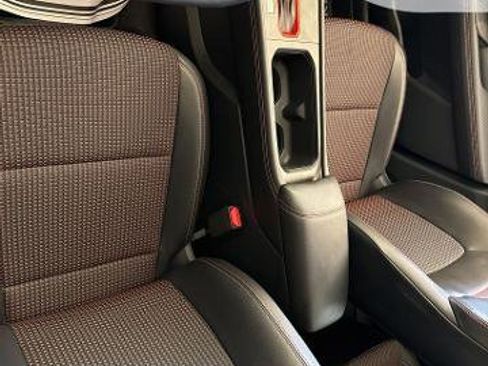 Certified 2025 Nissan Kicks SR image 6