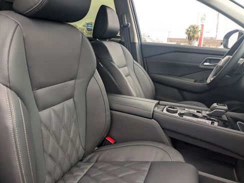 New 2026 Nissan Rogue Platinum w/ Platinum Premium Package image 37